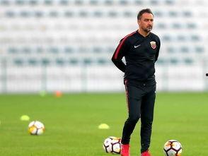 佩雷拉在线吃瓜,揭秘娱乐圈幕后故事